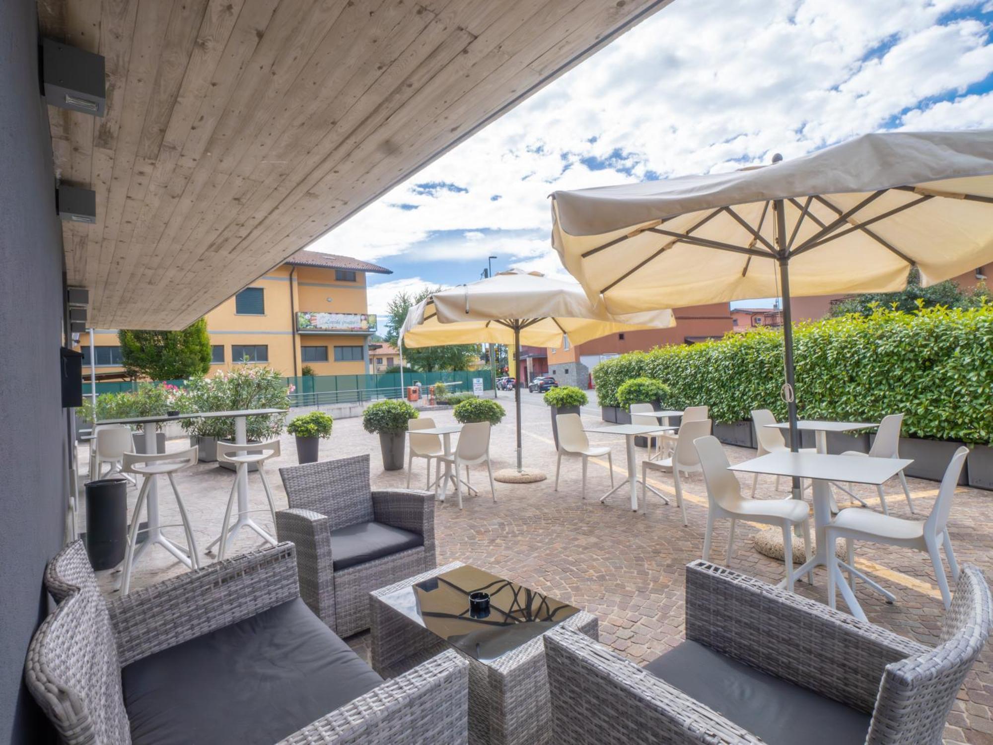 San Valentino Hotel Villa di Serio Exterior foto